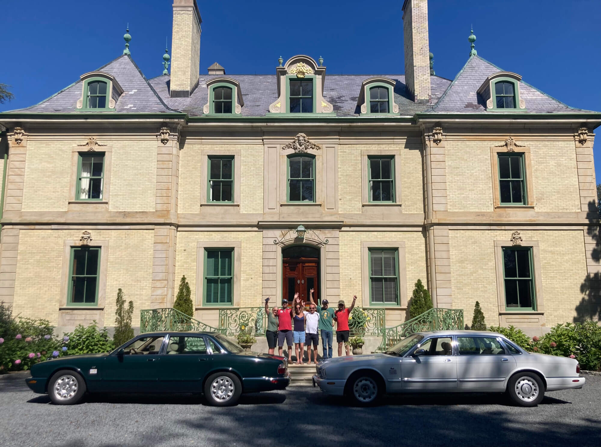 Polo Mansion Photo